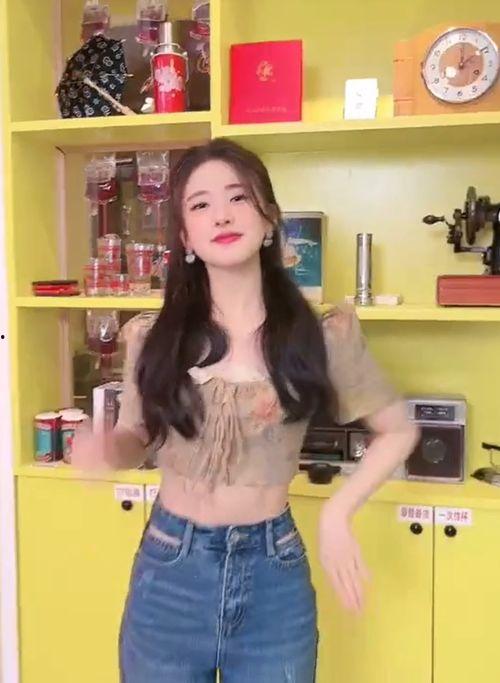 易阳徒弟最新爆料新闻视频,揭秘最新新闻视频背后的惊人真相  第2张